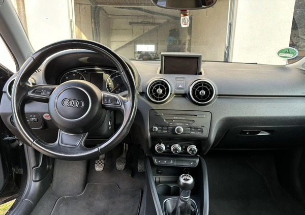 Audi A1 cena 24000 przebieg: 240000, rok produkcji 2011 z Tczew małe 46